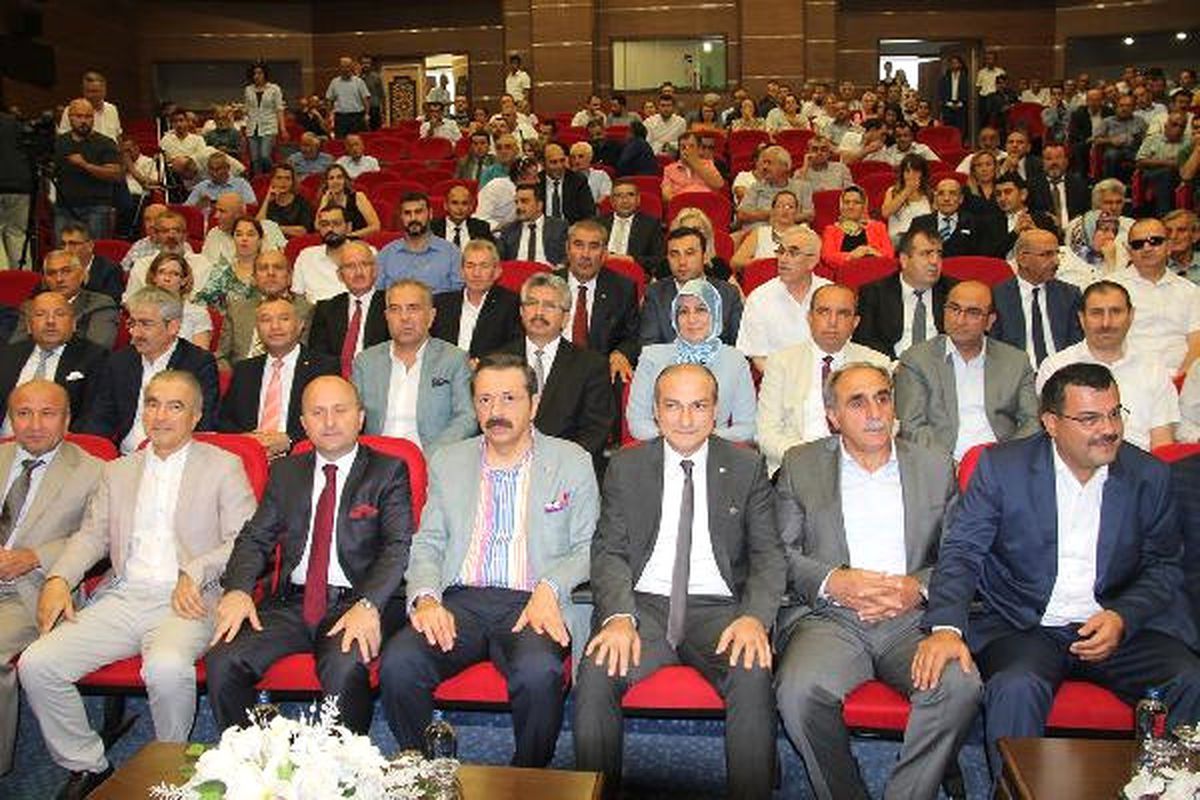 TOBB Başkanı Hisarcıklıoğlu, İşadamlarına Ödül Verdi