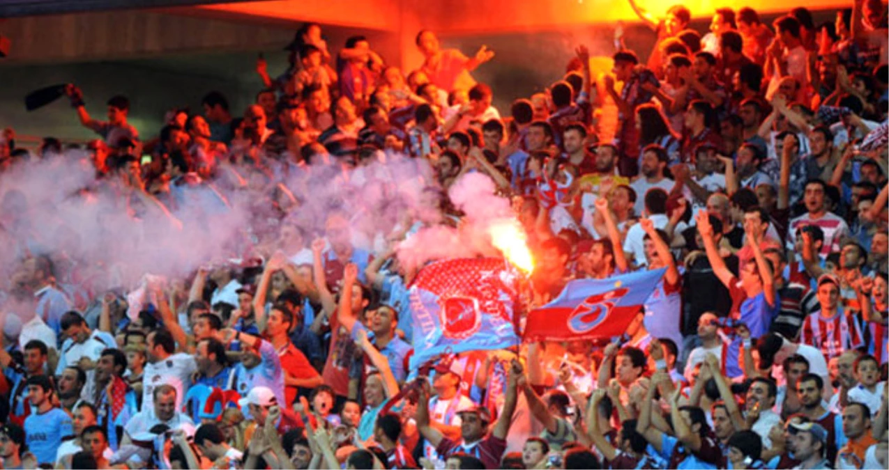 Trabzonsporlu Taraftarlar, Kadıköy\'deki Fenerbahçe Maçına Giremeyecek