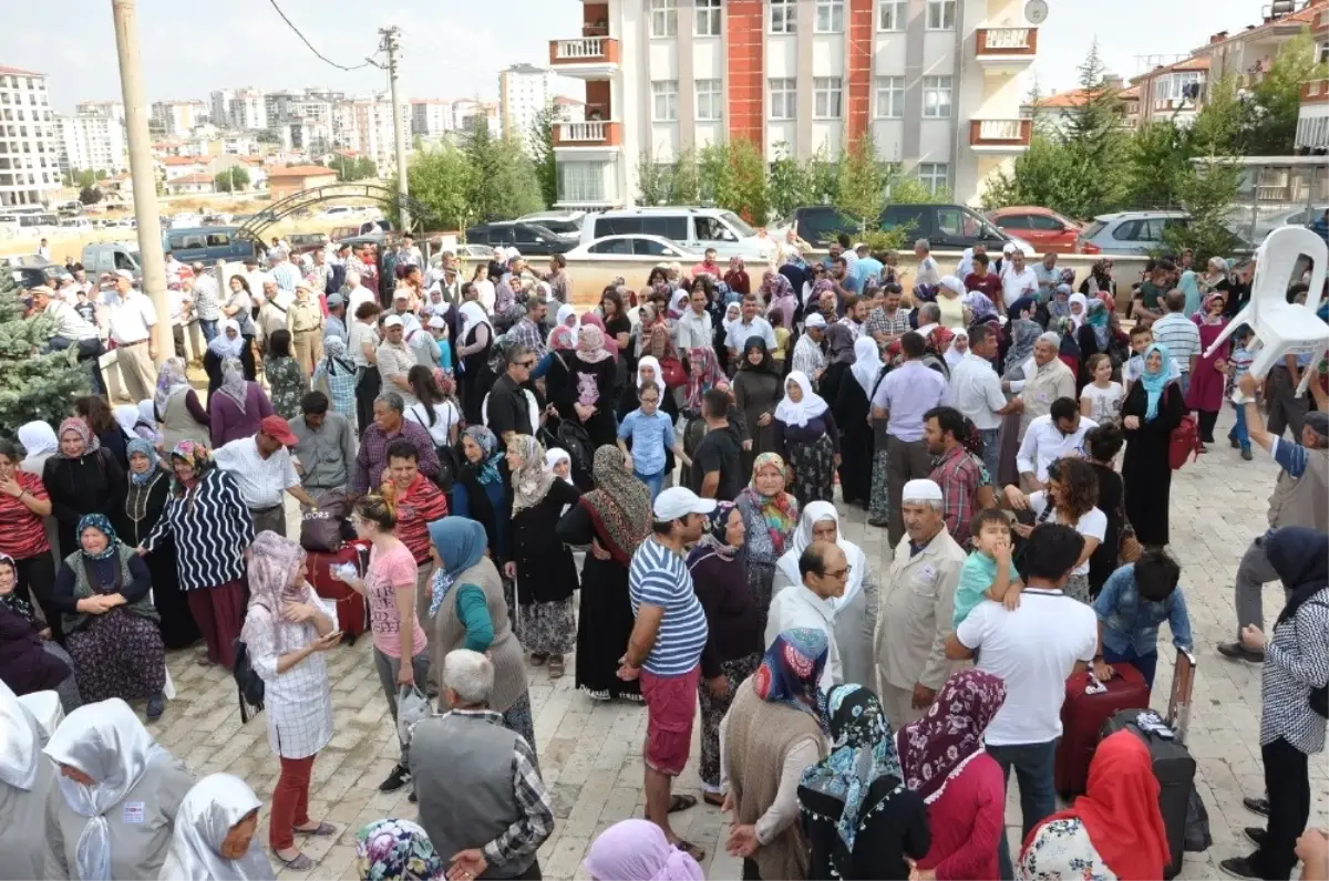 Uşak\'ta Hacı Adayları Kutsal Topraklara Uğurlandı