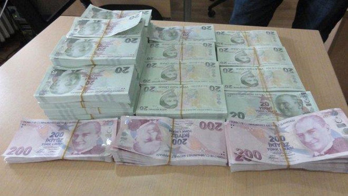 30 Bin Kişinin 37 Milyon Lirasını Dolandırdı