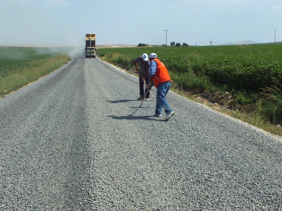 50 Mahalleye 170 Kilometre Yeni Asfalt