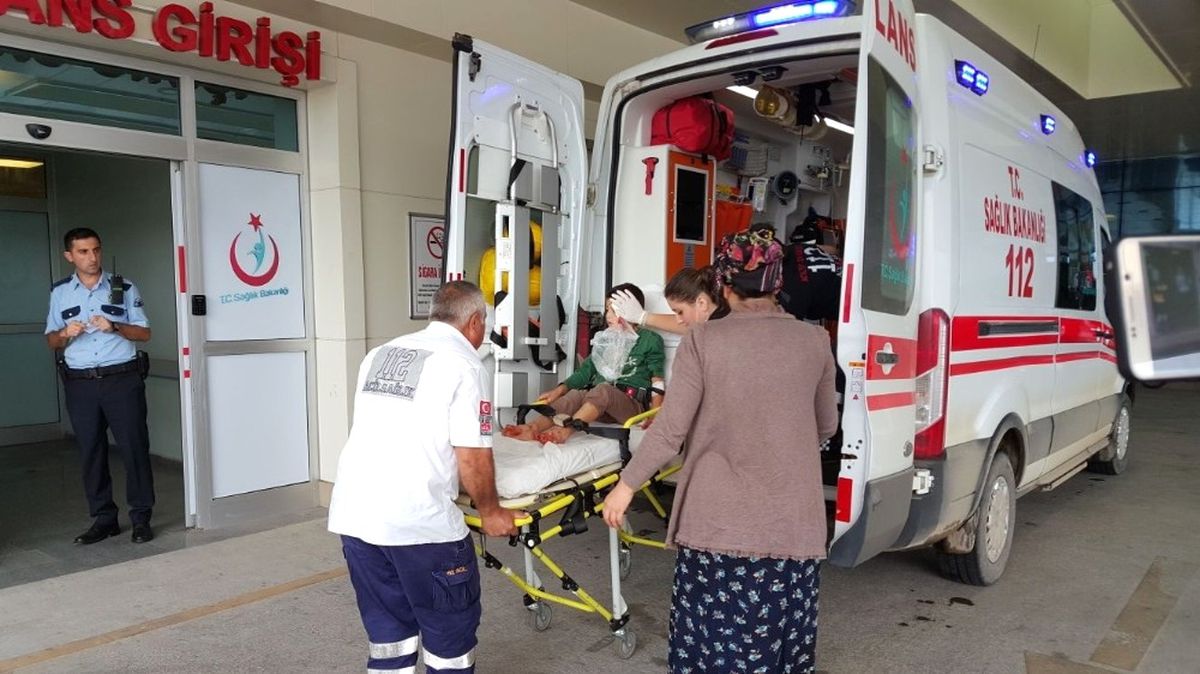 7 Yaşındaki Çocuk Kuru Sıkı Tabancayla Kendini Yaraladı