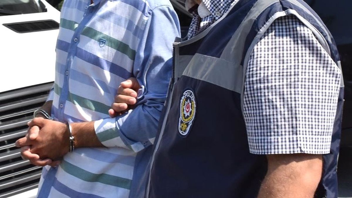 Antalya\'da Fetö/pdy Operasyonu