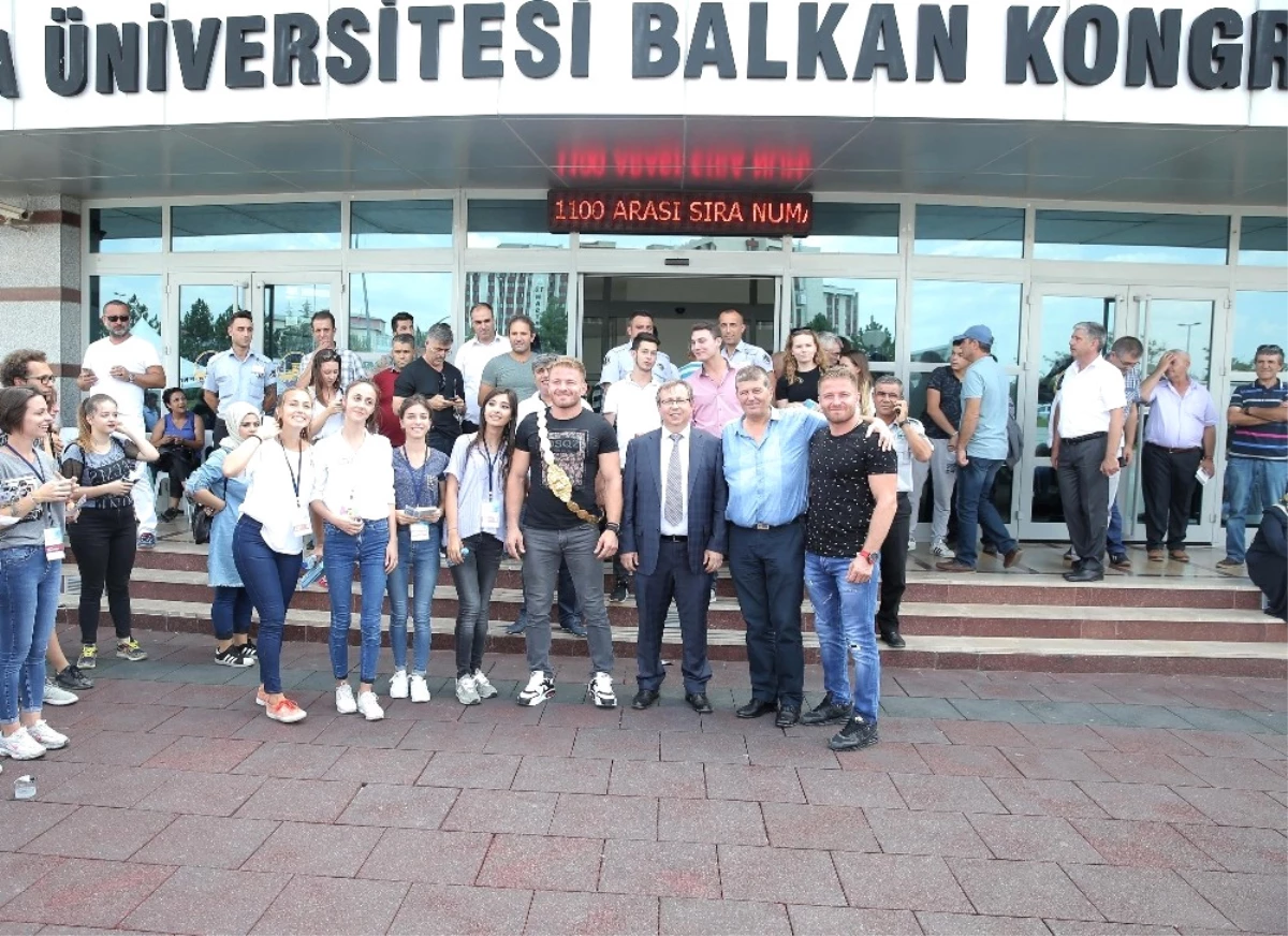 Antalyalı Başpehlivan Eğitim Hayatını Edirne\'de Sürdürecek