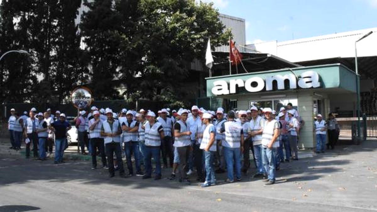 Bursa\'da Aroma Meyve Suyu Fabrikasında Grev