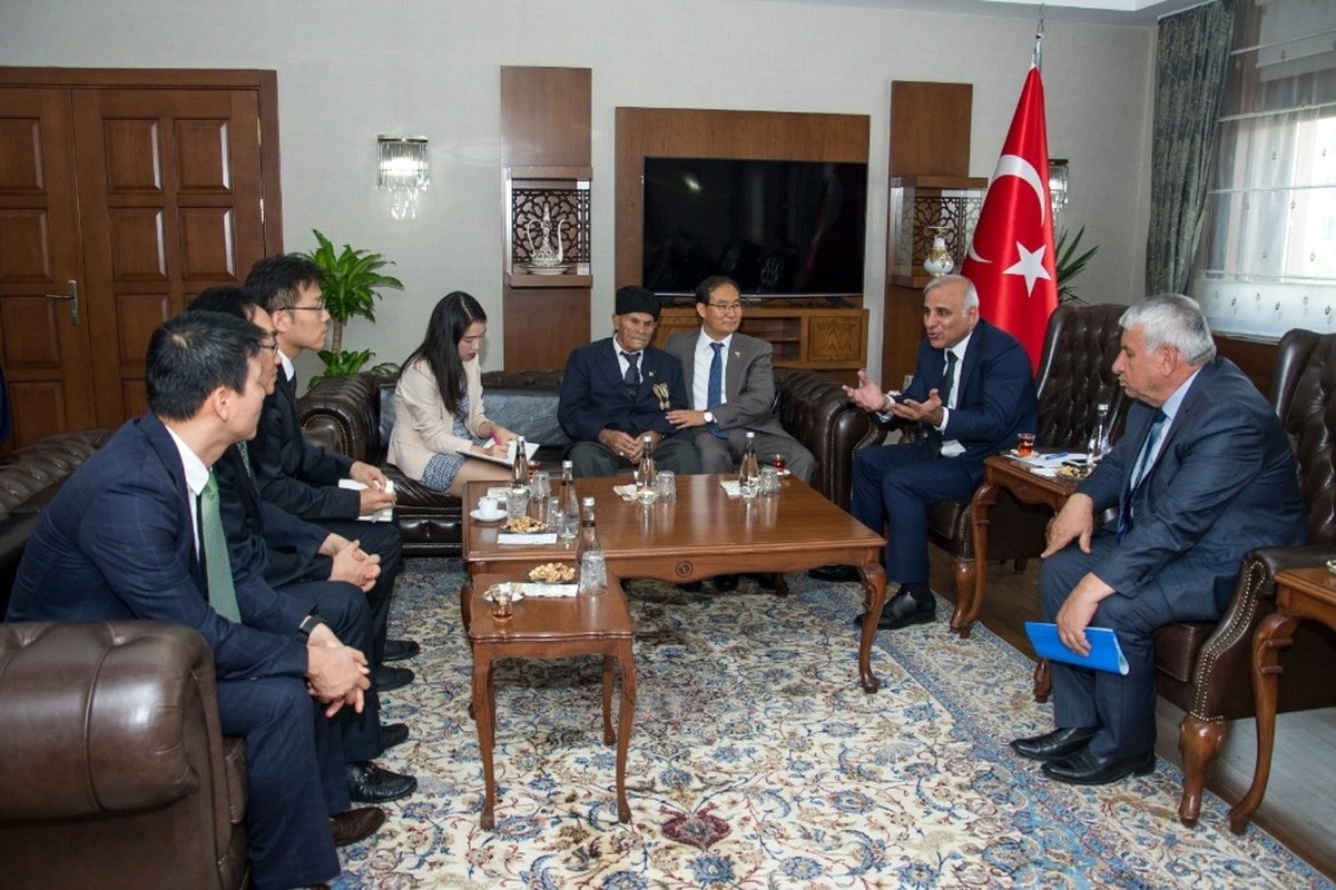 Büyükelçi Cho Yun-soo, Kore Gazileri İçin Van\'da