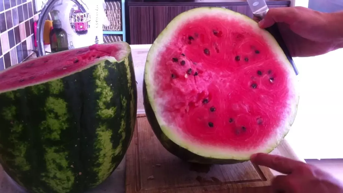 Yaz Aylarında Mutlaka Karpuz Tüketin