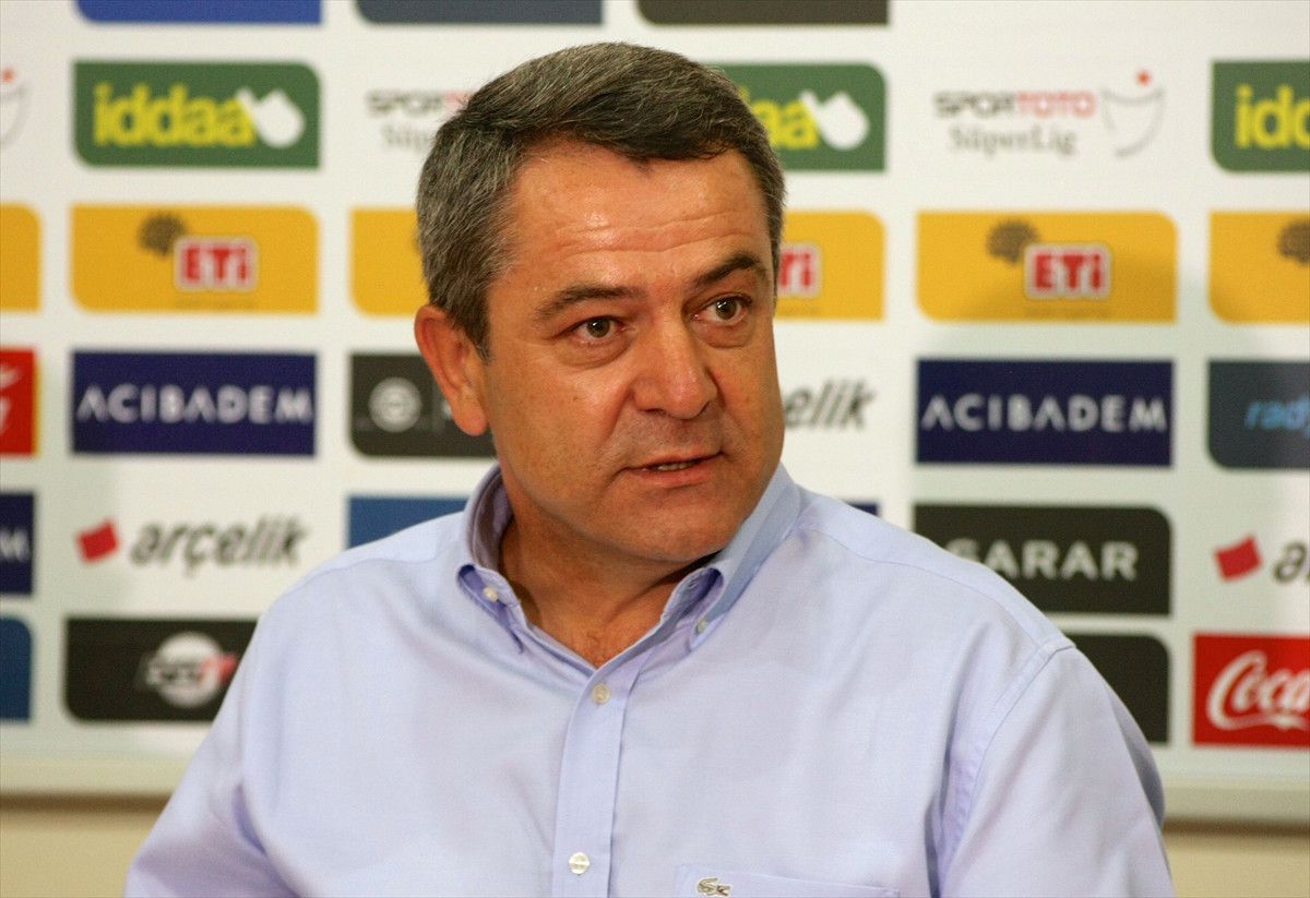 Eskişehirspor Başkanı Özeçoğlu\'ndan Taraftara Söz