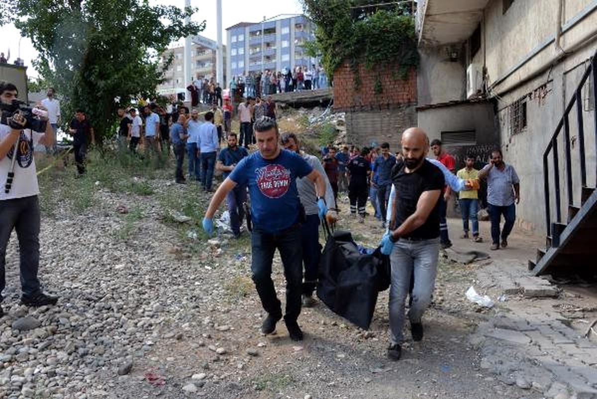 Girdiği Trafoda Elektrik Akımına Kapılarak Öldü