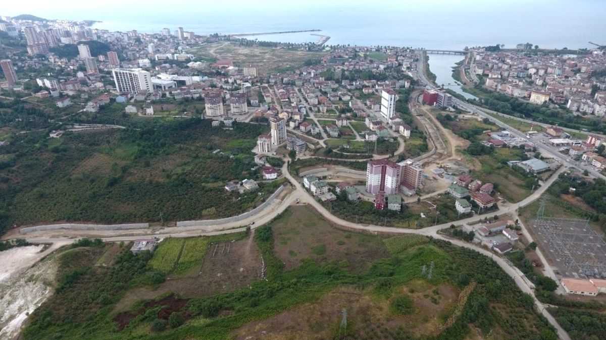 Hasanoğlu Deresi\'nde Tahkimat Çalışması
