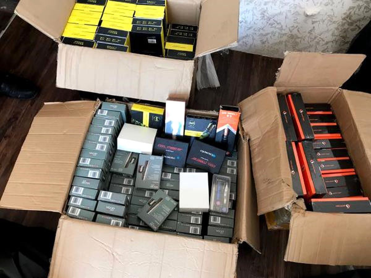 İstanbul\'da Elektrik Sigara Operasyonu