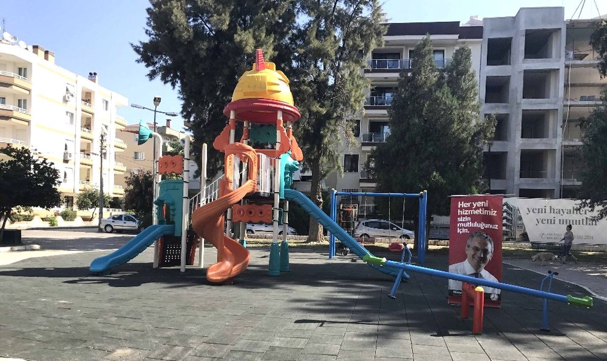 Karşıyaka\'nın Parkları Yenileniyor