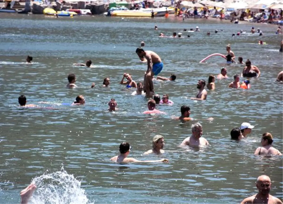 Marmarisli Turizmcilerin 10 Günlük Tatil Kararıyla Yüzü Güldü