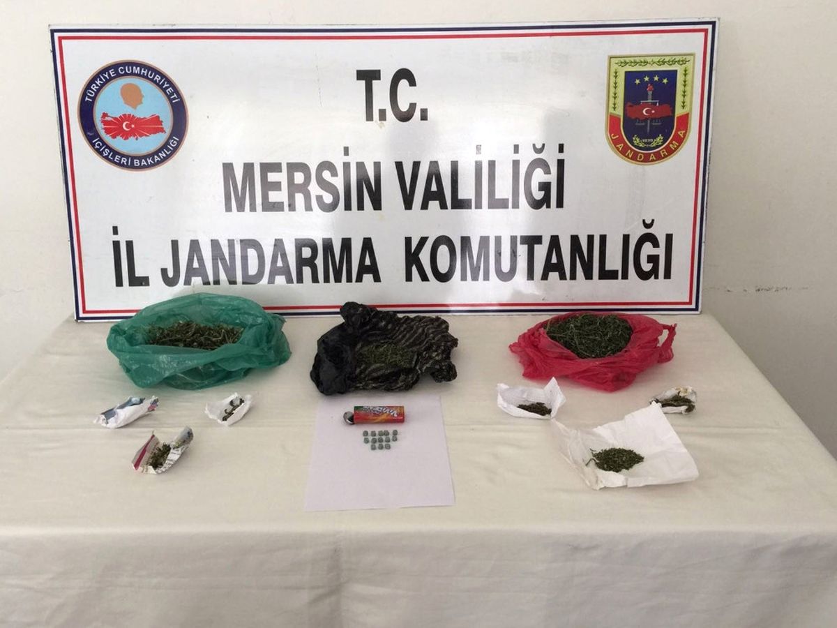 Mersin\'de 4 Bin 500 Uyuşturucu Hap Ele Geçirildi
