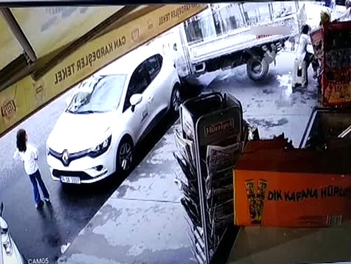 Esenyurt\'ta Kamyonet Dehşeti Kamerada