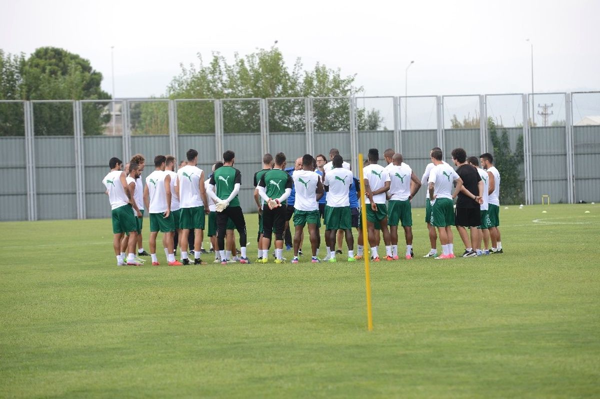 Paul Le Guen: "Hala Oyuncu Bekliyorum"