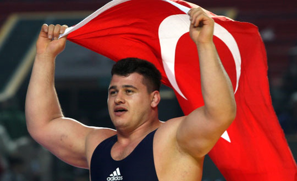 Rıza Kayaalp\'in Hedefi Paris\'te Dünya Şampiyonluğu!