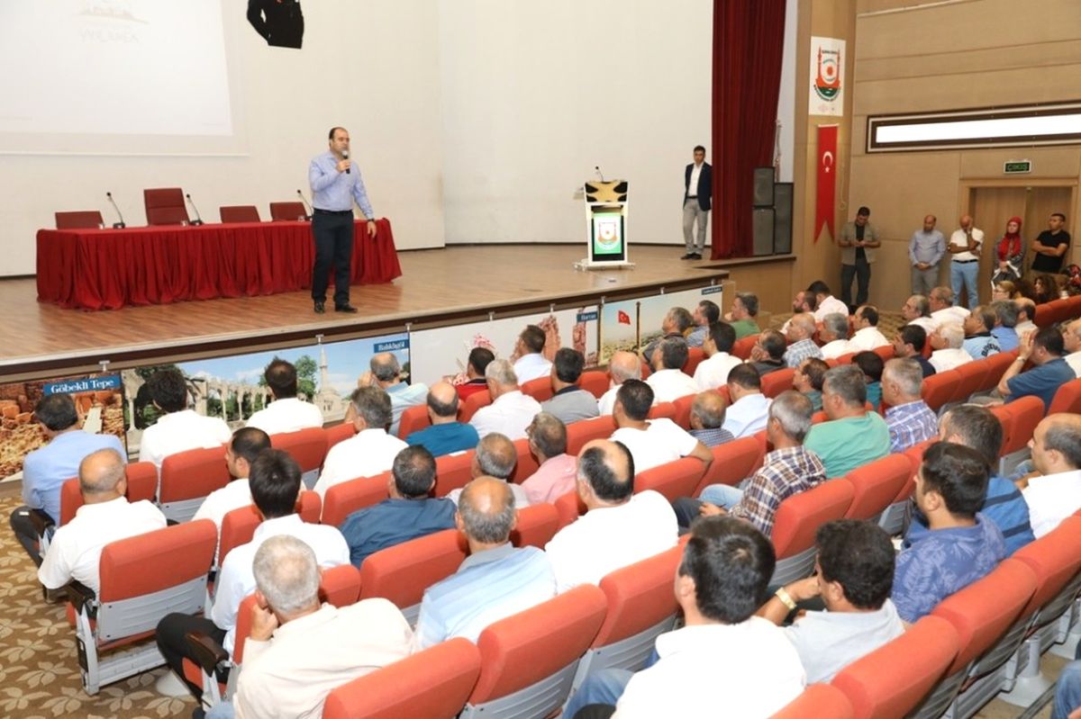 Sahada Çalışan İşçilerle Amirleri İl Genelindeki Hizmetleri Değerlendirdi