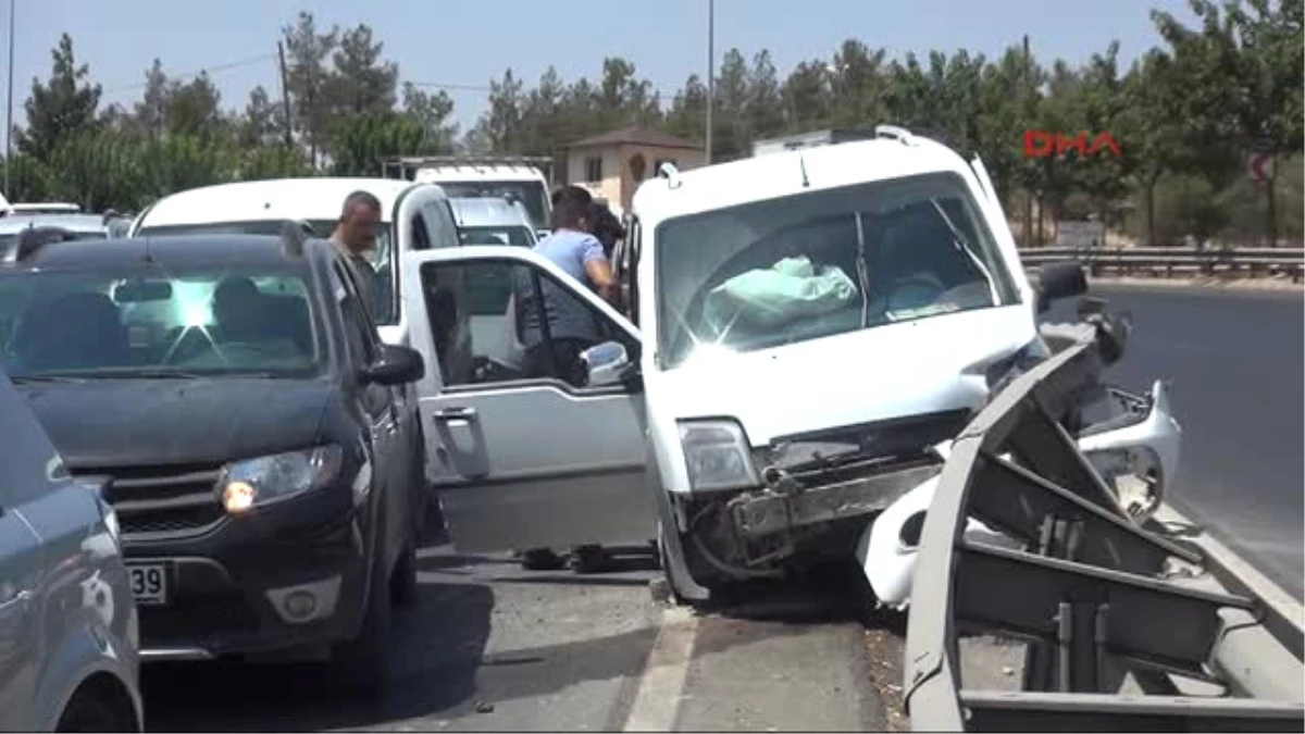 Şanlıurfa\'da Zincirleme Trafik Kazası