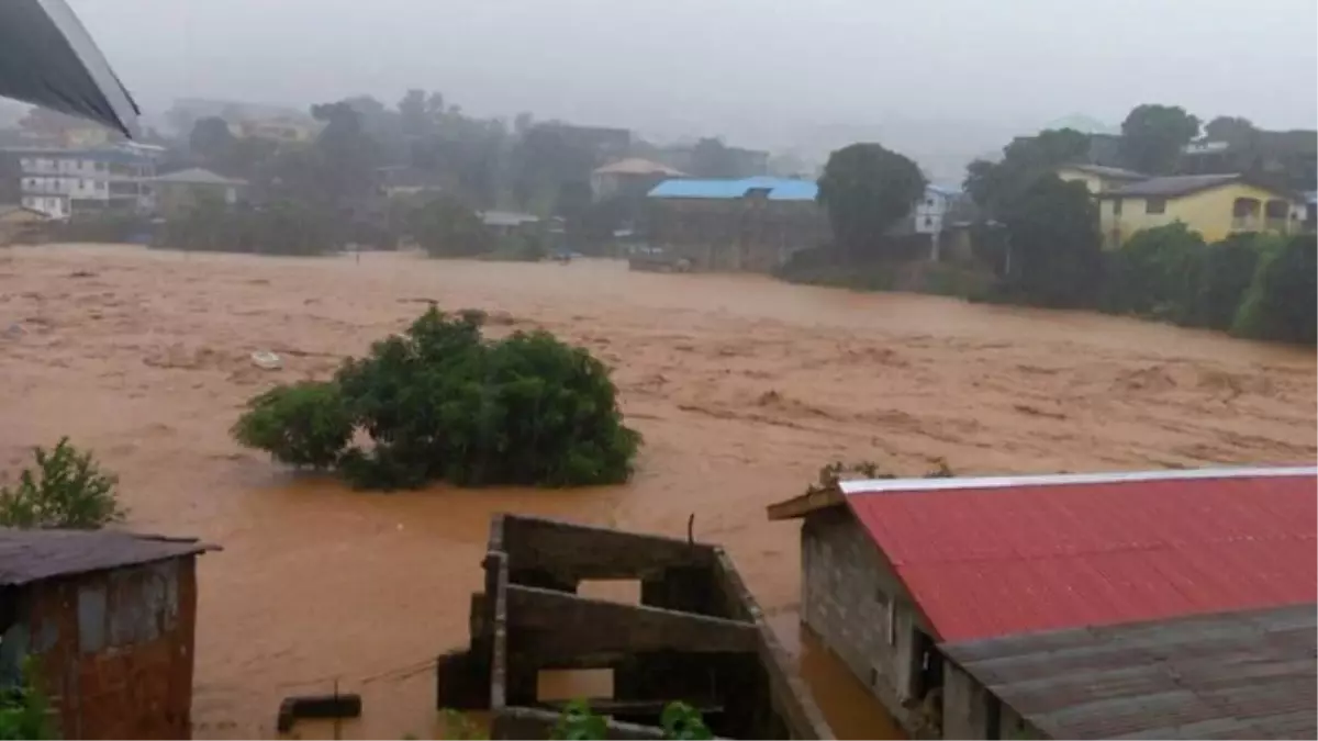 Sierra Leone\'deki Sel ve Toprak Kaymaları