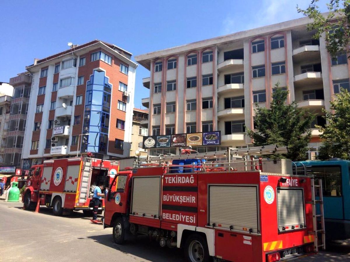 Tekirdağ\'da Korkutan Yangın