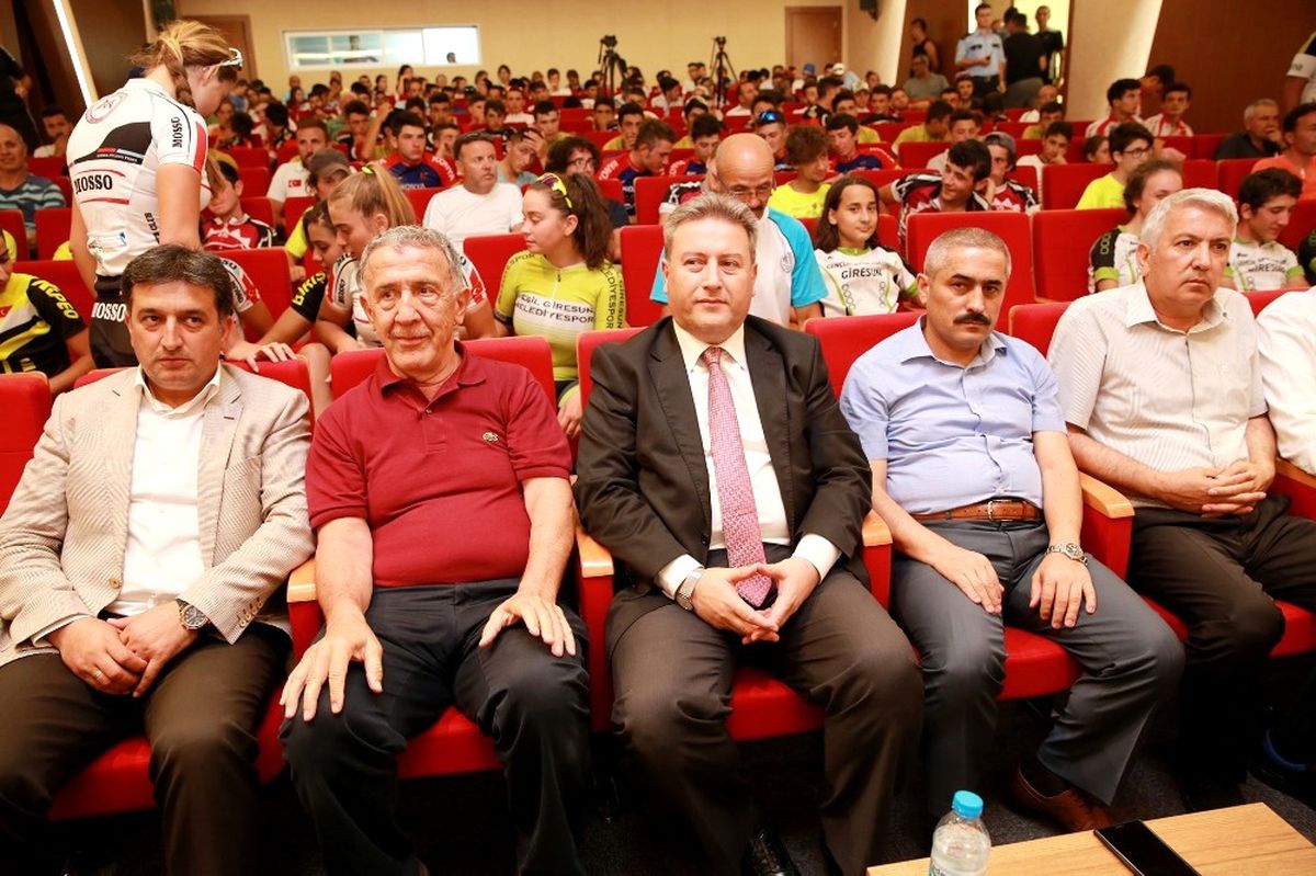 Türkiye Bisiklet Yol Şampiyonası Talas\'ta Sona Erdi
