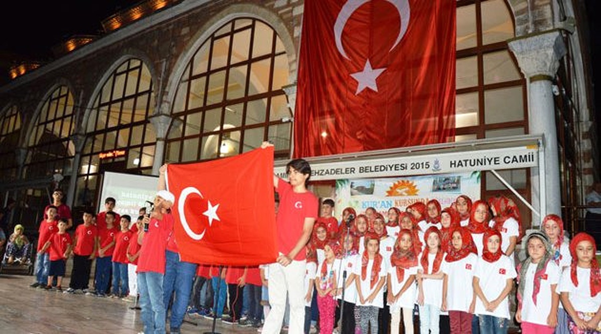 Yaz Kur\'an Kursunda Öğrendiklerini Sergilediler
