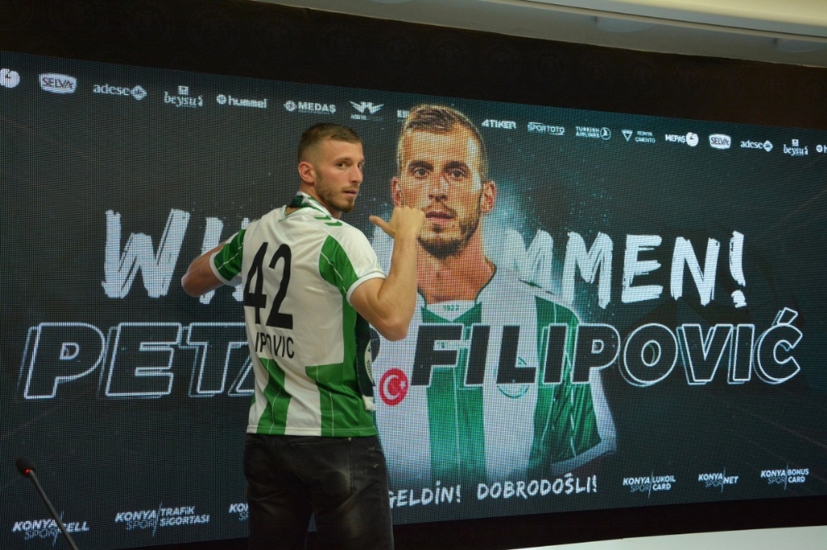 Atiker Konyaspor, Hırvat Stoperle Sözleşme İmzaladı