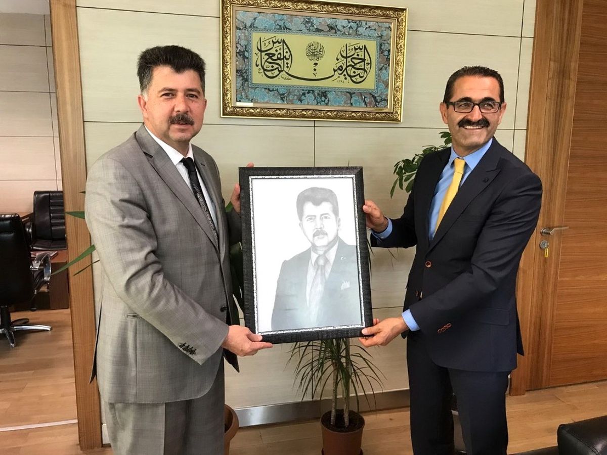 Ayın Gençlik Merkezi Uşak Seçildi