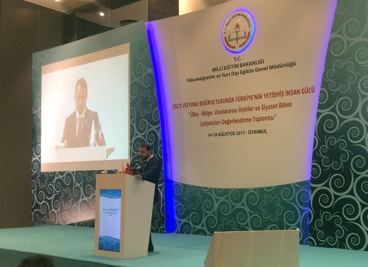 Berat Albayrak: "Tarihi Günlerden Geçiyoruz"