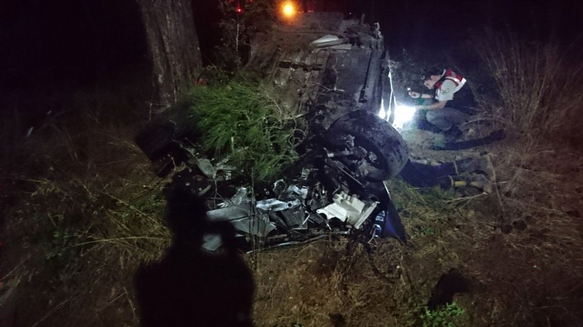 Bodrum\'da Trafik Kazası: 2 Ölü, 1 Yaralı