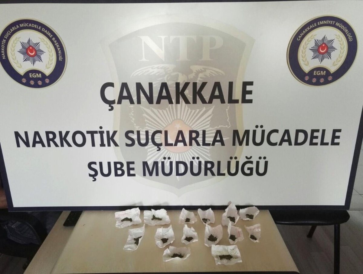 Cezaevine Uyuşturucu Sokmak İsterken Yakalandı