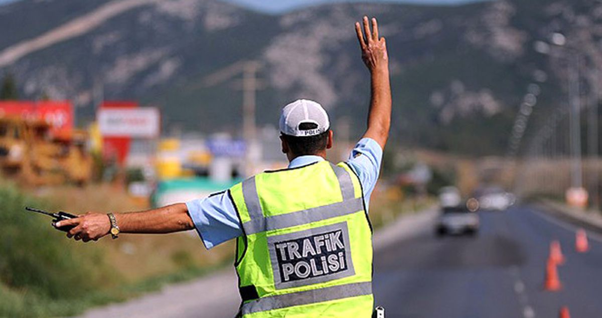 Dha Ankara - İçişleri Bakanlığı\'ndan Bayramda 53 Bin Personelle Trafik Denetimi