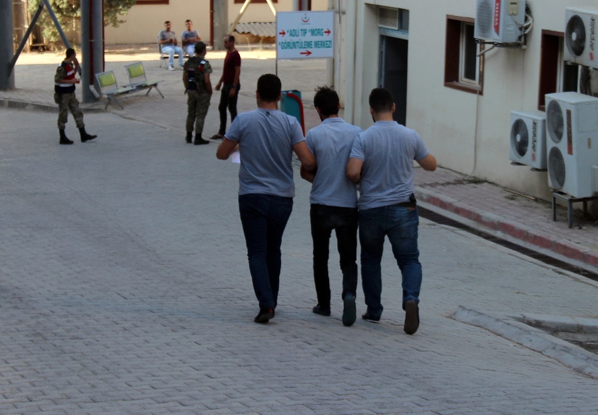 Elazığ\'da Pkk/kck Operasyonu: 11 Gözaltı