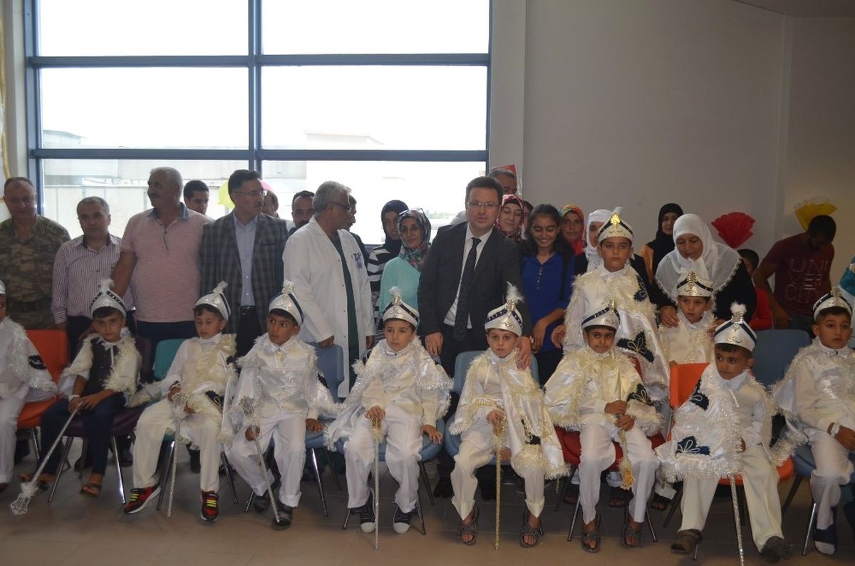 Iğdır Devlet Hastanesinden Toplu Sünnet Töreni