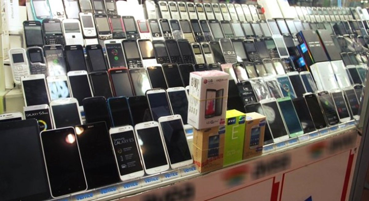 İkinci El Cep Telefonu Fiyatı Sıfırıyla Yarışıyor