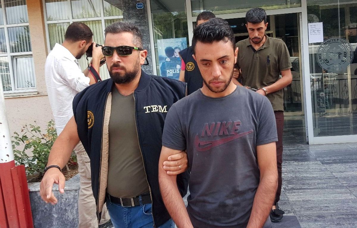 İstanbul\'da Eylem Yapacağı İddia Edilen 5 Deaş\'lı Adliyeye Sevk Edildi