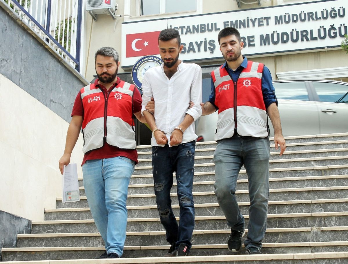 İstanbul\'u Mesken Tutan Sahte Polis Suçüstü Yakalandı