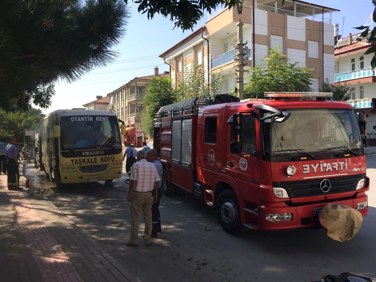 Karaman\'da Midibüste Yangın Paniği