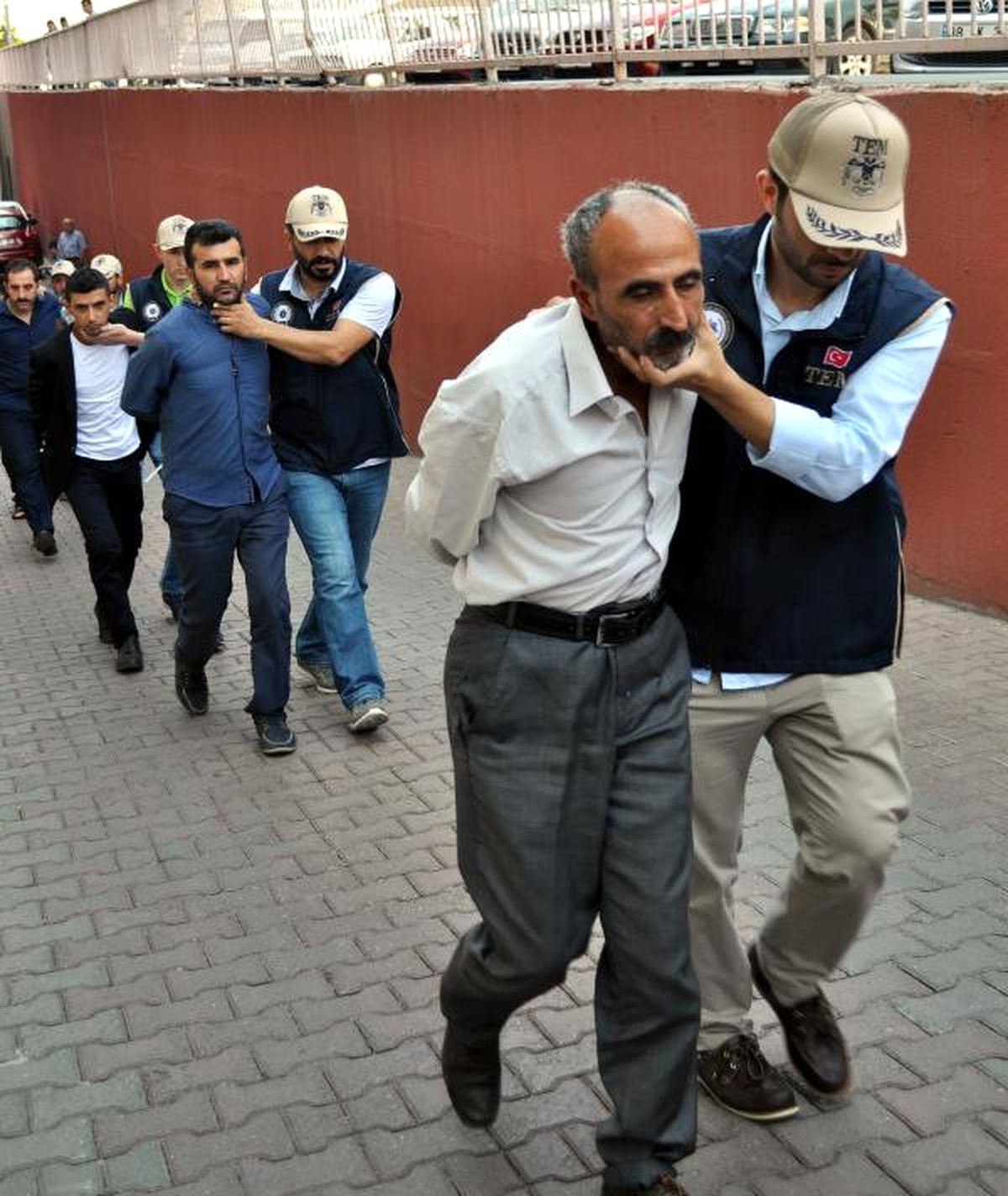 Kayseri\'de PKK Propagandası Yapan 9 Kişi Adliyede