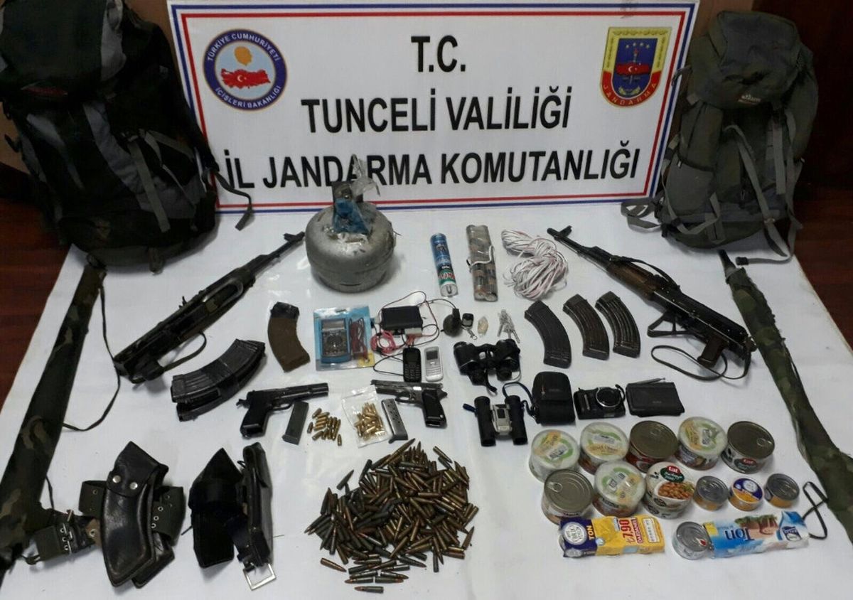 Kendilerini Patlatan Teröristlerin Evinden Mühimmat Çıktı