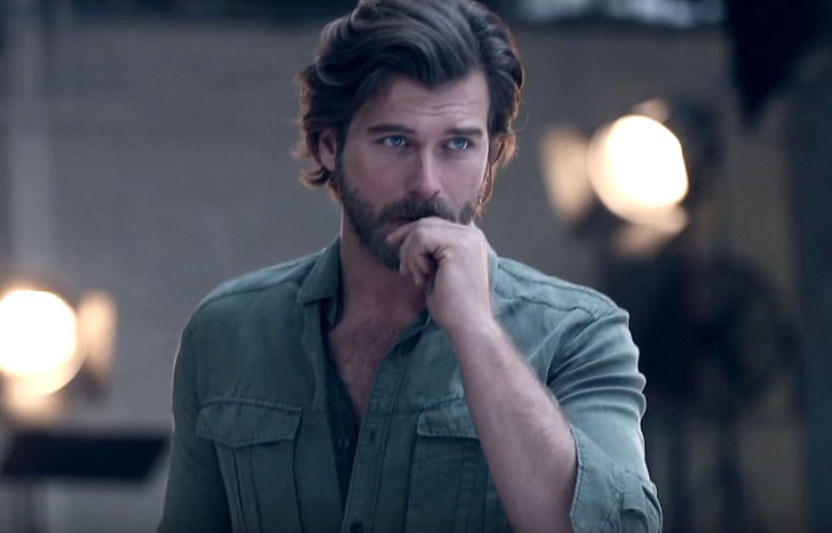 Kıvanç Tatlıtuğ\'lu Moda Çekimlerinin Kamera Arkası Çok Çekici