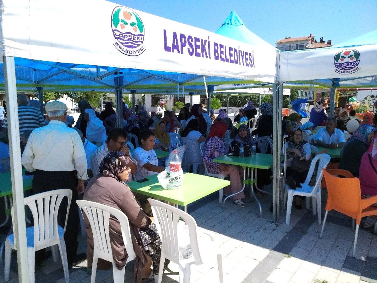 Lapseki\'de Sünnet Şöleni