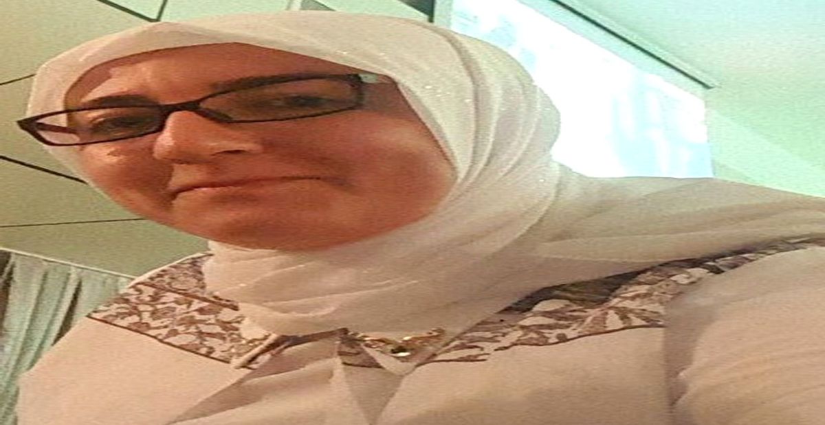 Otomobiliyle Ağaca Çarpan Kadın Öldü