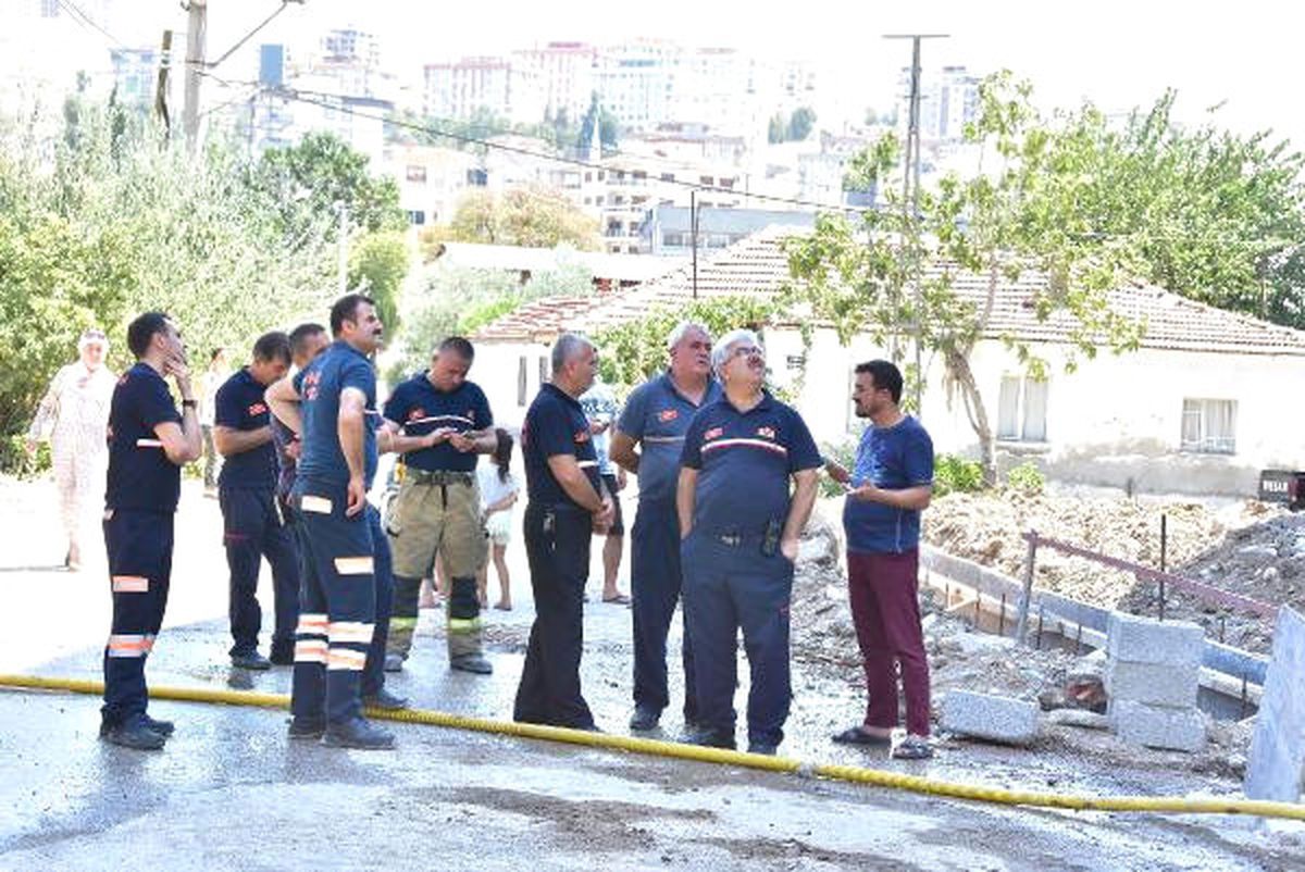 Parasını Alamayan İşçiler Vince Çıktı