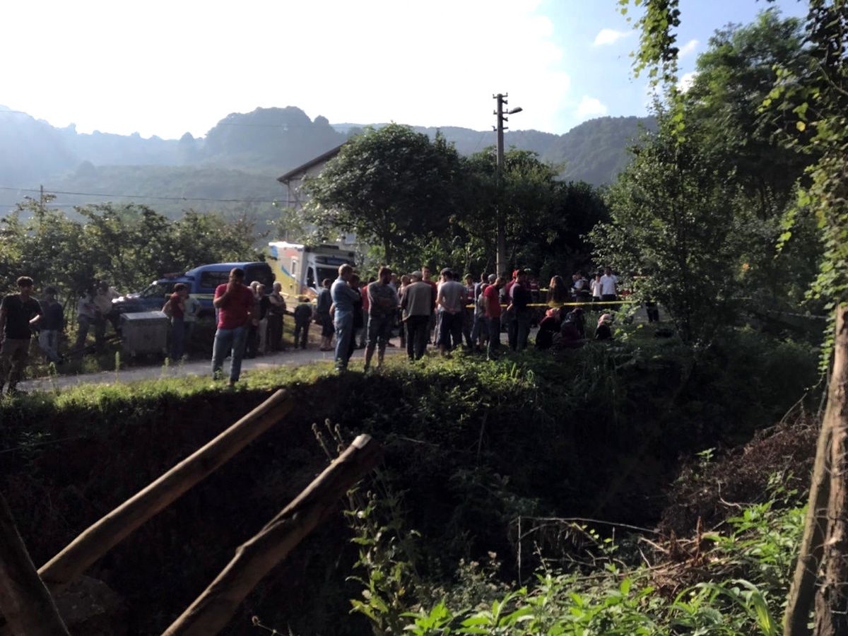 Sakarya\'da Katliam Gibi Kaza: 7 Ölü, 10 Yaralı