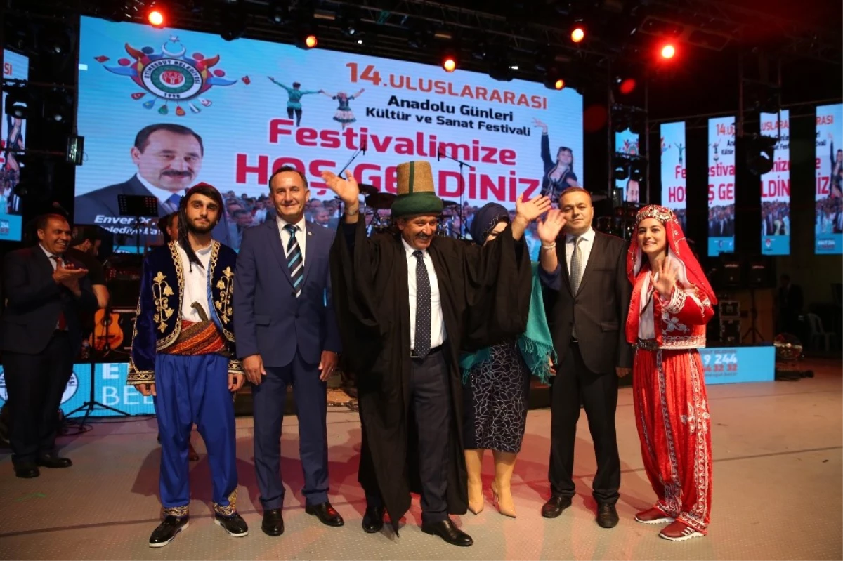 Sivas ve Konya Kültürleriyle Etimesgut\'a Taşındı
