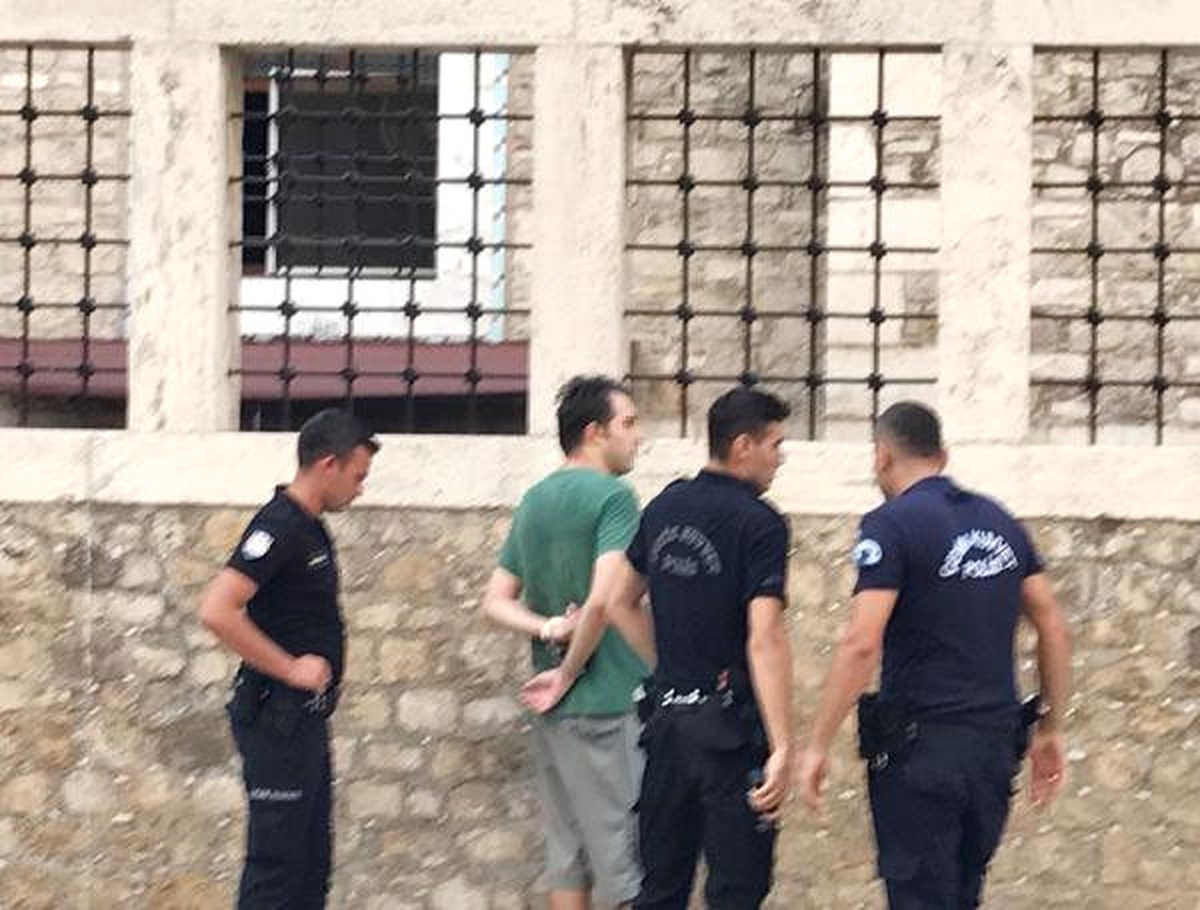 Tacizci\' Olduğu İddiasıyla Tekme Tokat Dövüldü