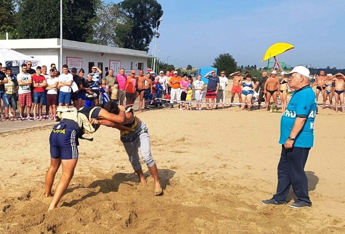 Dünya Aba Güreşini Tanıyor