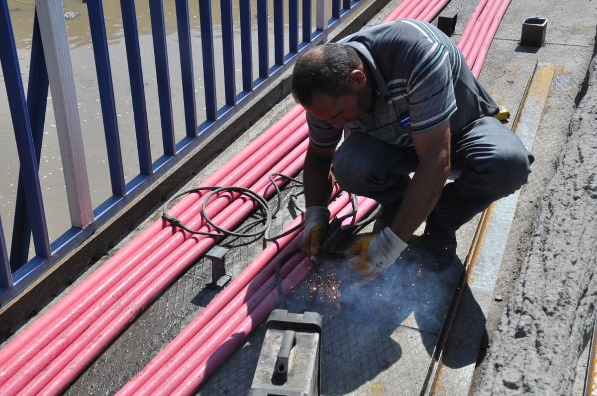 Aras Elektrik Enerji Kablolarını Yer Altına Alıyor